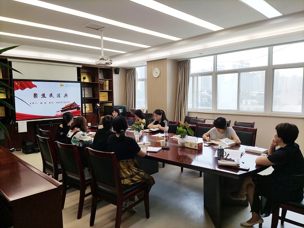 1599526156498321.jpg 學習民法典.JPG